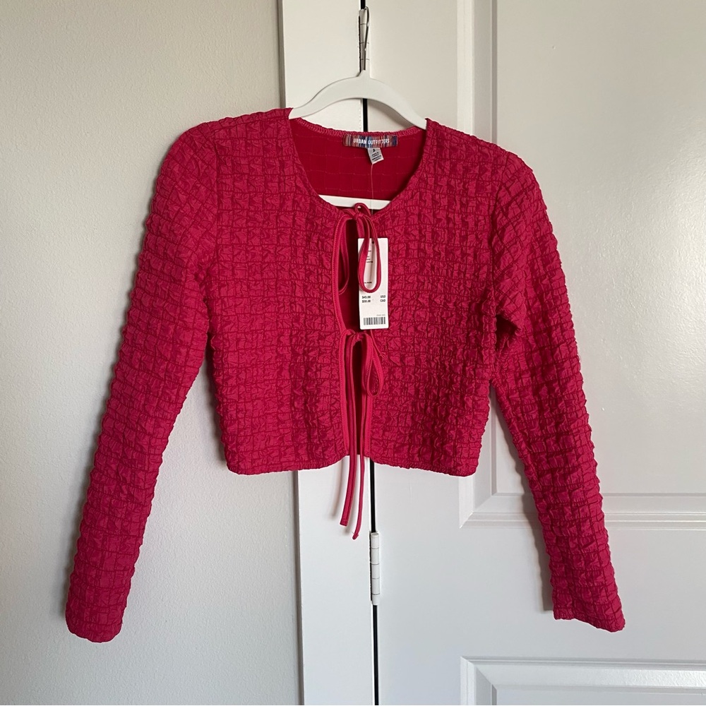 NWT Urban Outfitters Sylvie Bubble Knit Tie Front Casual Shabby Chic Crop Top